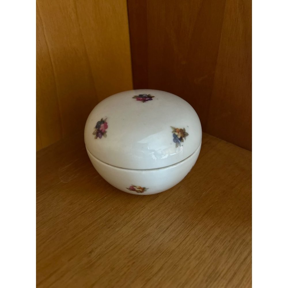 Pre-1952 Floral Vintage Porcelain Ceramic Trinket Box DRGM 5368